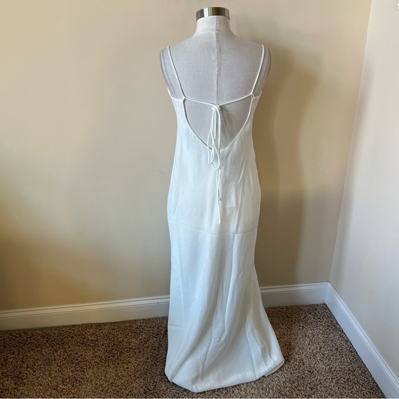 RESA White satin silk Dress - Picture 9 of 13